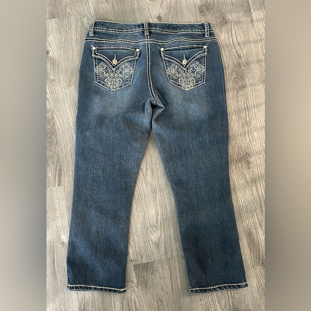 Nine West 8/29 Women’s Embroidered Bling Pocket Dark Blue Capris